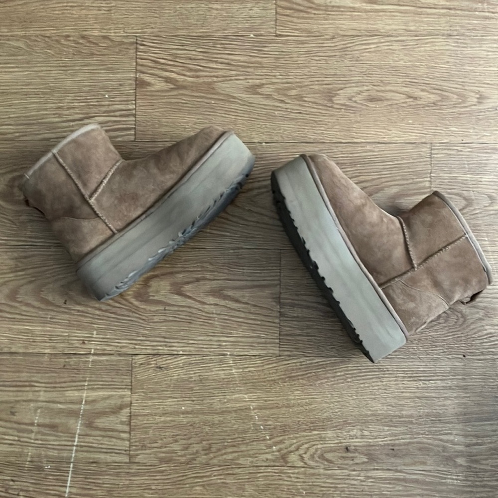 Ugg